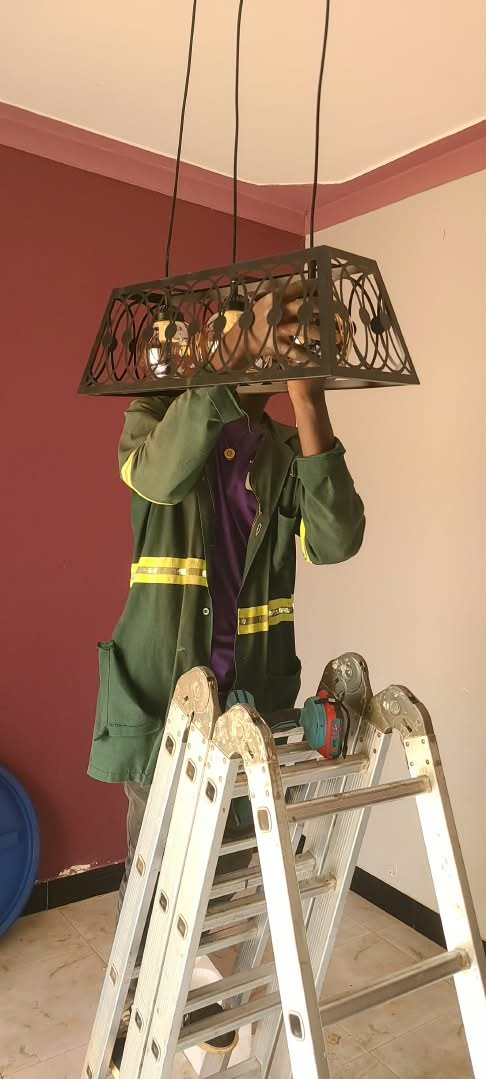 Decorative light fitting installation